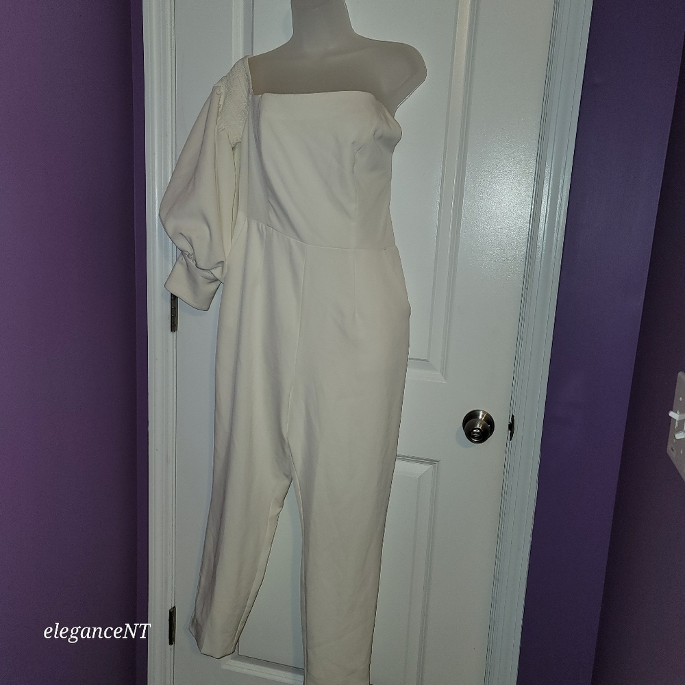 Lavish Alice White One Sleeve Jumpsuit Sz: 10 NWT - Picture 4 of 12